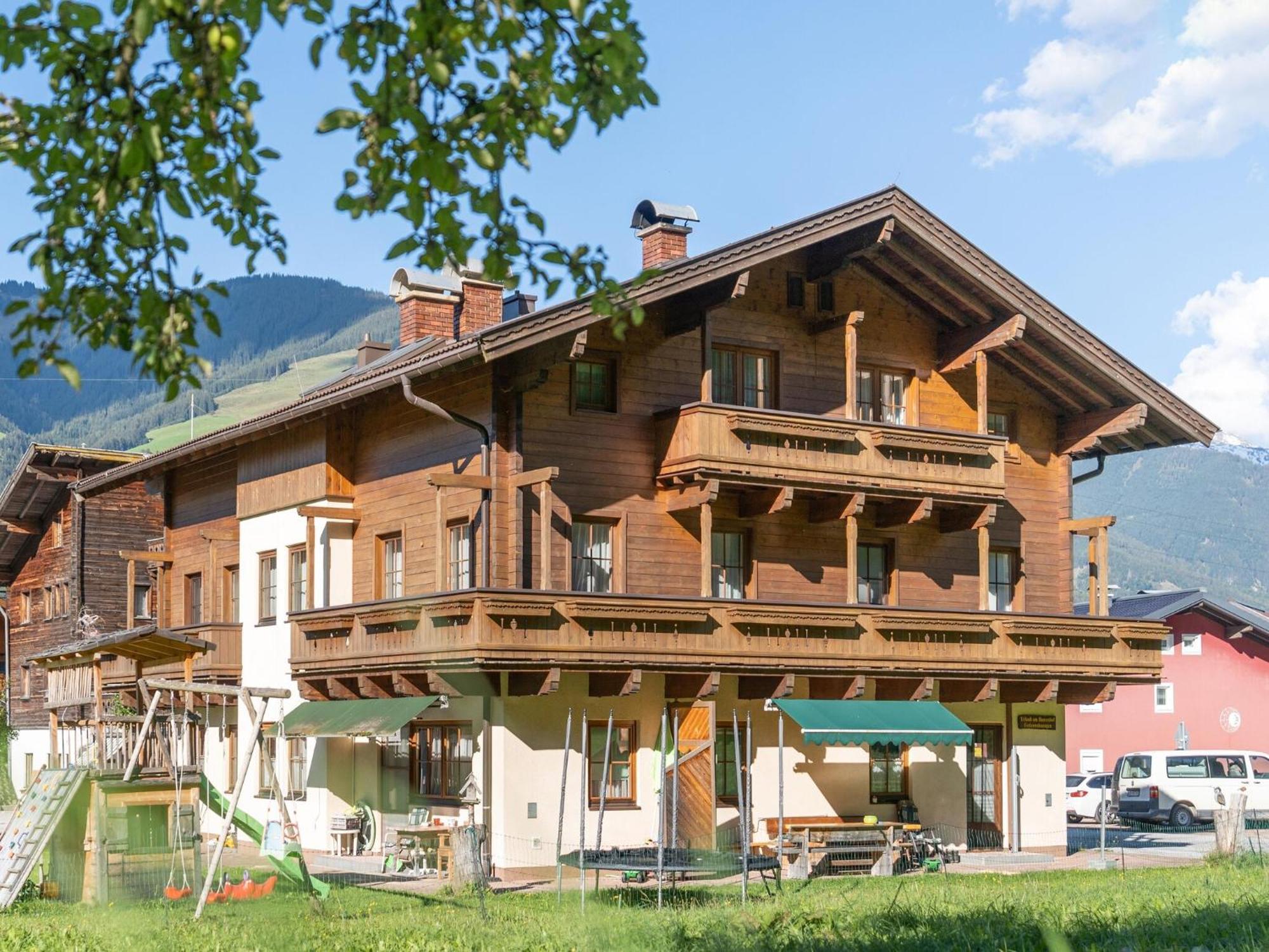 Beautiful Apartment In Mittersill With Balcony Exteriér fotografie