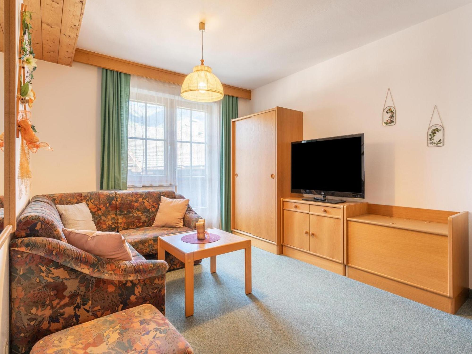 Beautiful Apartment In Mittersill With Balcony Exteriér fotografie
